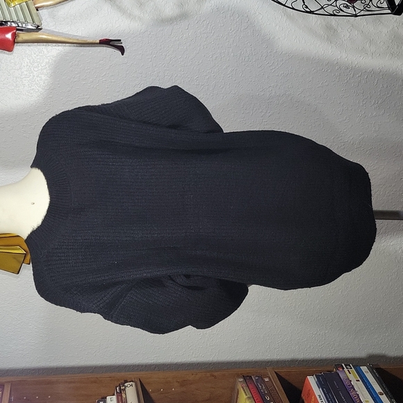 Oversized black sweater - Picture 4 of 4